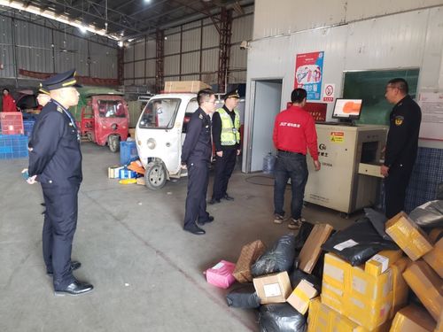 英德市交通運輸局開展寄遞物流企業執法檢查，強化城市配送運輸服務監管